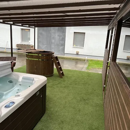Holiday home Delfin Sziv Haza - Szauna Es Jakuzzi *